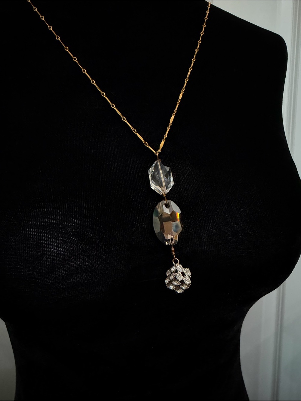 Lenora Dame Necklace